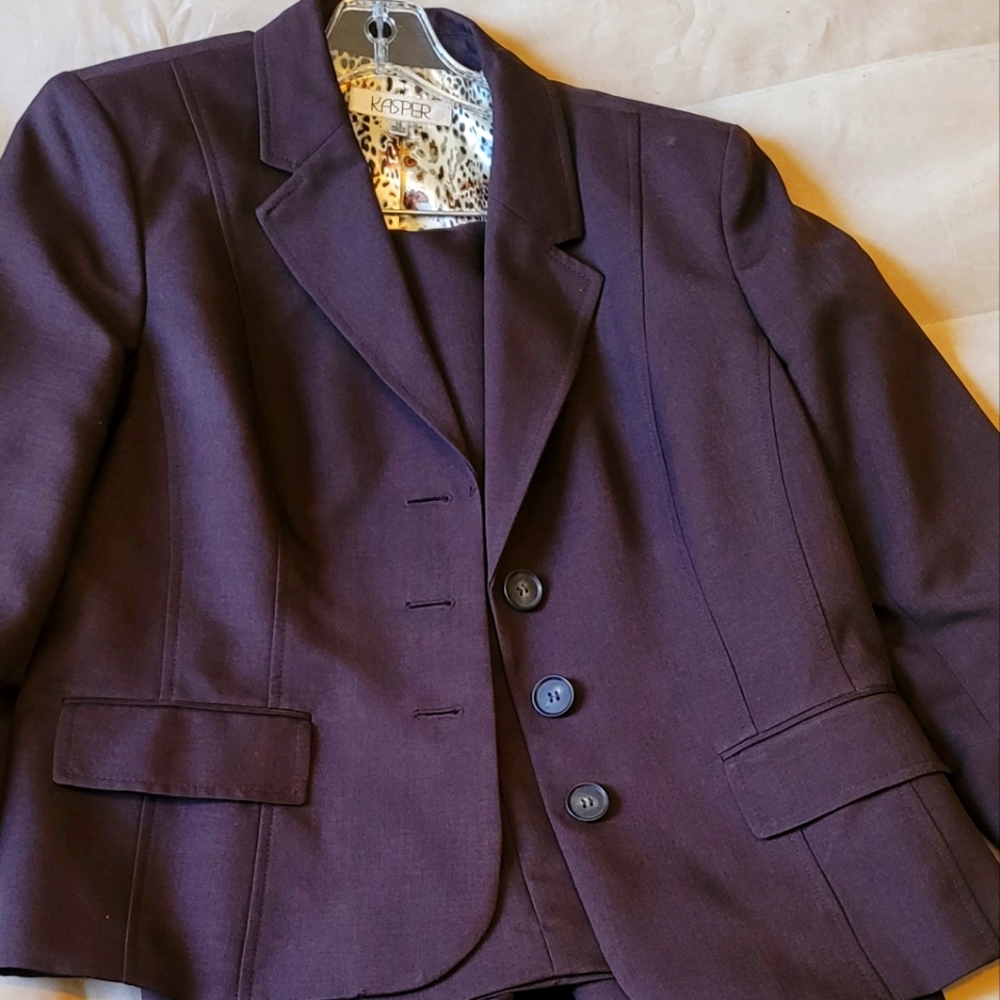 Women's Pants Suit!